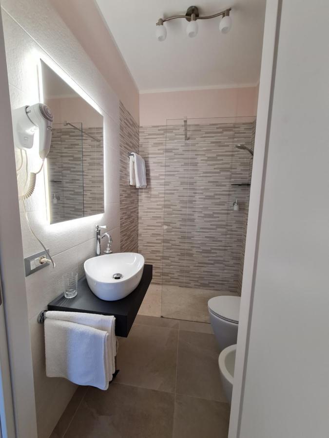 Il Risveglio Di Pula Domo Hotel Екстериор снимка